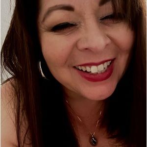 Meet your Posher, Rocio